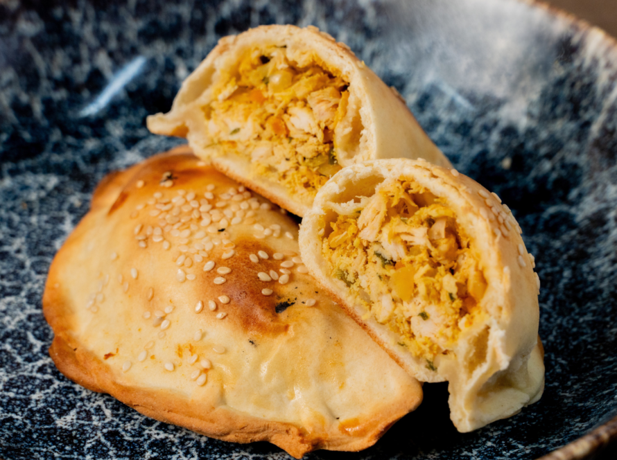 Empanada artesanal Pollo Oriental