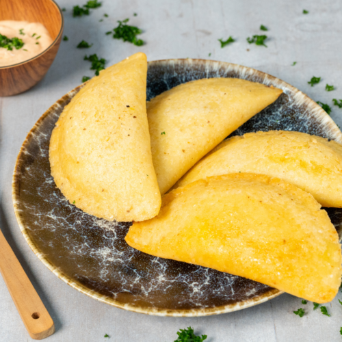 Empanada de Maíz relleno de Quesos 80g