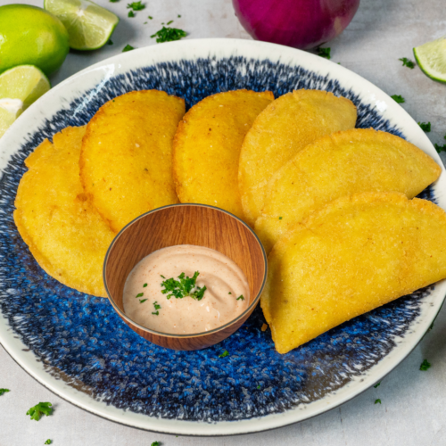 Empanada maíz pollo x 8und