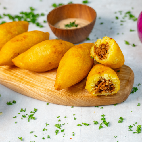 Carimañola de Carne x 8 und